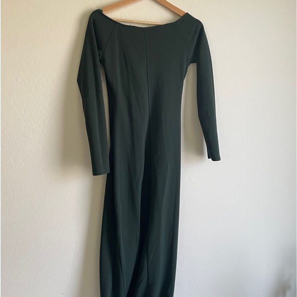Windsor | v Plunge Long Sleeve Emerald Green Slip Maxi Gown - Picture 6 of 8